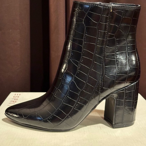 Esprit Danni Fashion Bootie Black Size 6M - Picture 2 of 15